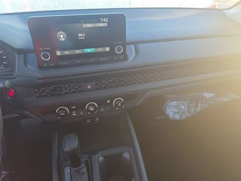 Used 2025 Honda Accord LX image 8