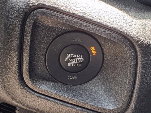 Used 2024 Jeep Wrangler Sport S image 17