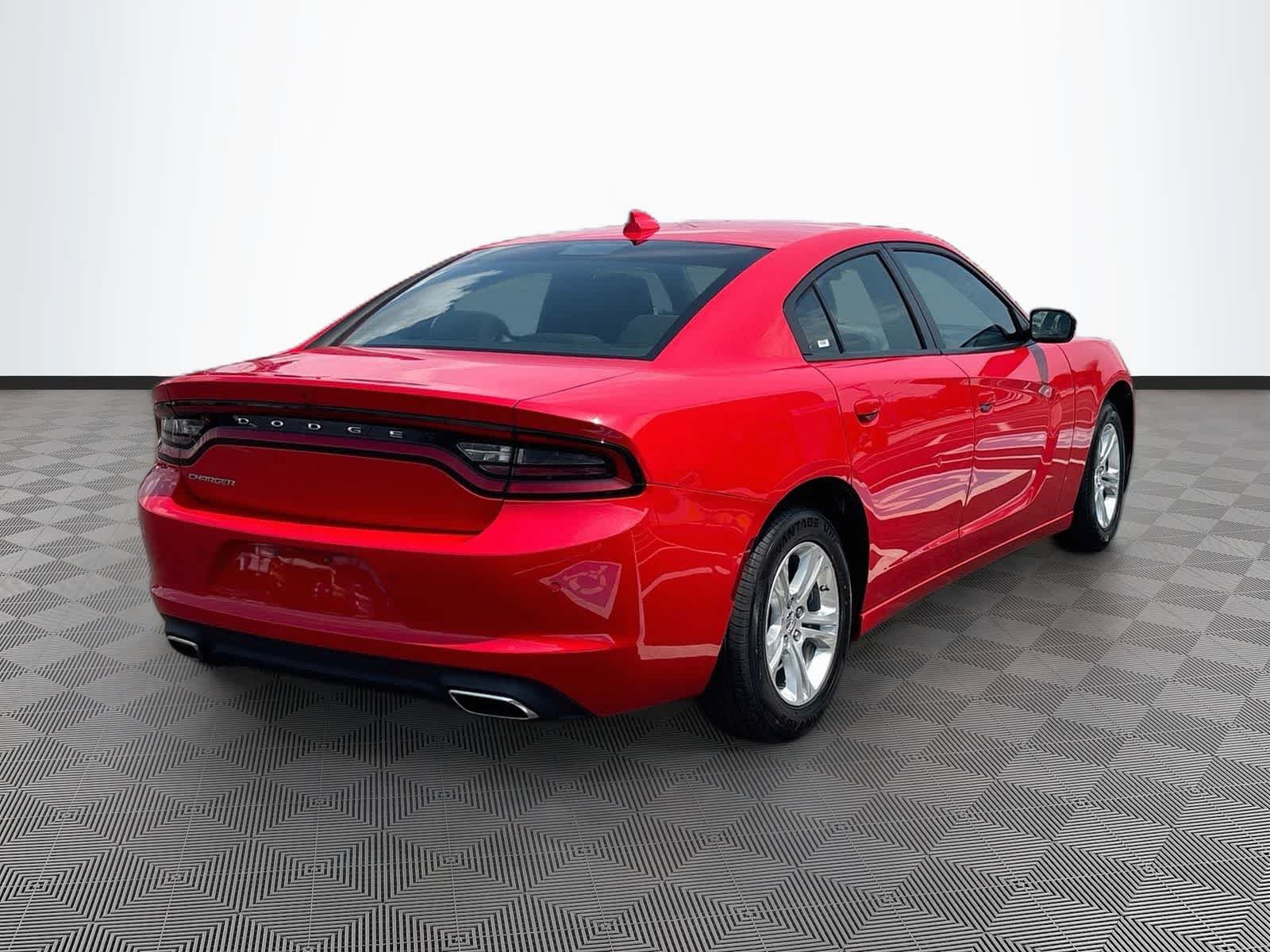 Used 2023 Dodge Charger SXT RWD image 5
