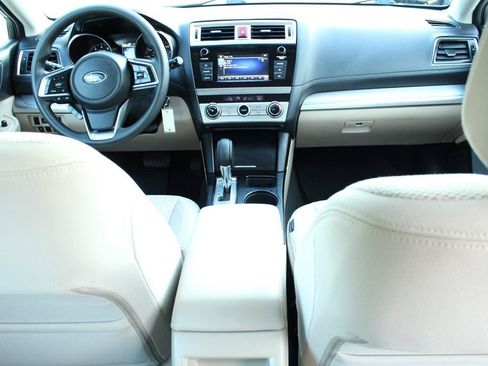 Used 2018 Subaru Outback 2.5i AWD/4WD image 13