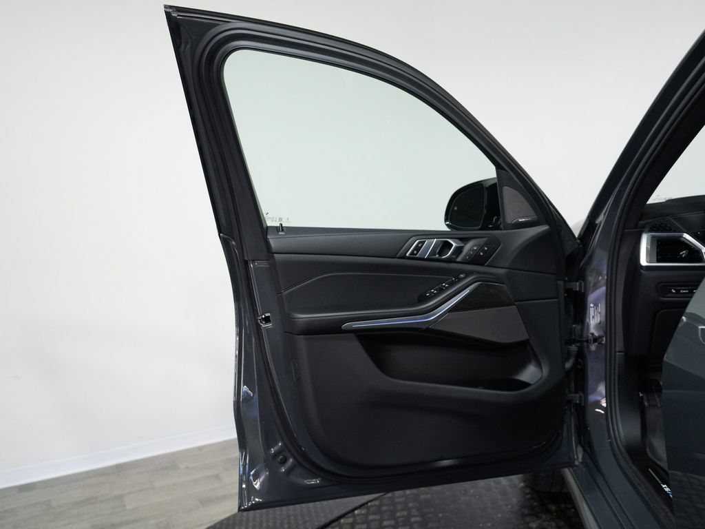 Used 2026 BMW X5 M Competition AWD/4WD image 10