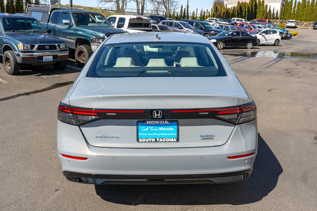 New 2026 Honda Accord Touring image 7