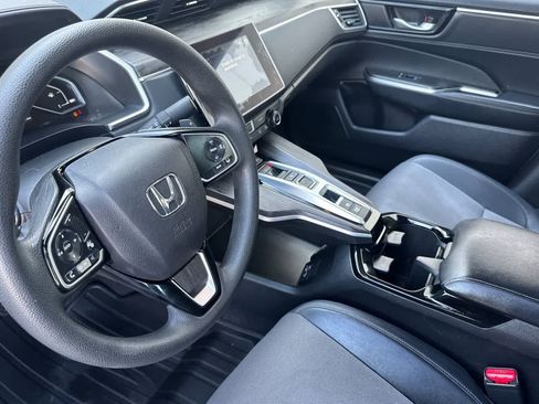 Used 2019 Honda Clarity Plug-In Hybrid image 11