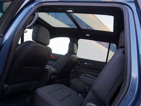 New 2026 Chevrolet Traverse Z71 w/ Driver Confidence Package image 28