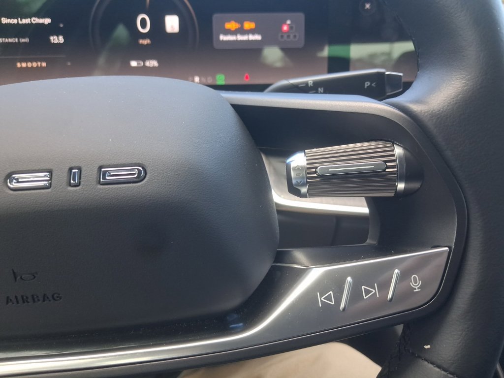 Used 2025 Lucid Air Pure RWD image 30