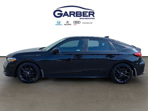 Used 2023 Honda Civic Sport image 2