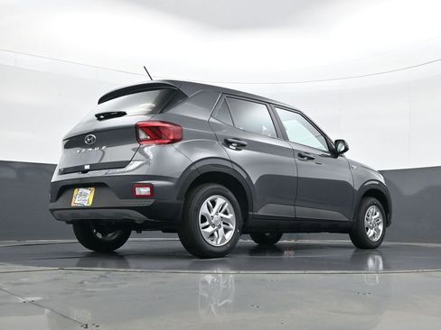 New 2026 Hyundai Venue SE image 25