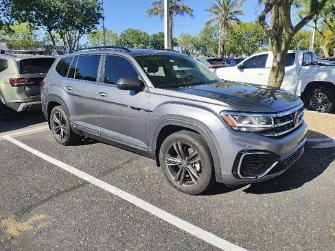 Used 2021 Volkswagen Atlas SE w/ Panoramic Sunroof Package image 2