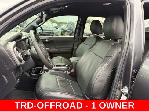 Used 2022 Toyota Tacoma TRD Off-Road w/ Technology Package RWD image 14
