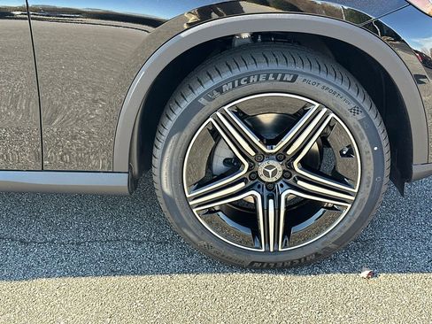 Used 2026 Mercedes-Benz GLC 300 image 14