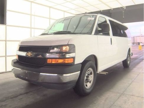 Used 2024 Chevrolet Express 3500 LT w/ LT Preferred Equipment Group RWD image 1