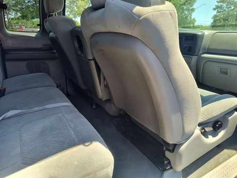 Used 2004 Ford F250 XLT AWD/4WD image 27