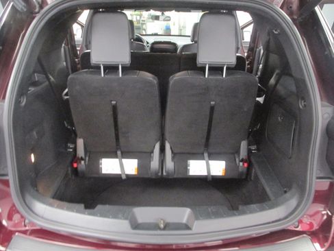 Used 2019 Ford Explorer XLT w/ Equipment Group 202A image 25