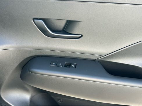 Certified 2026 Hyundai Kona SE image 25