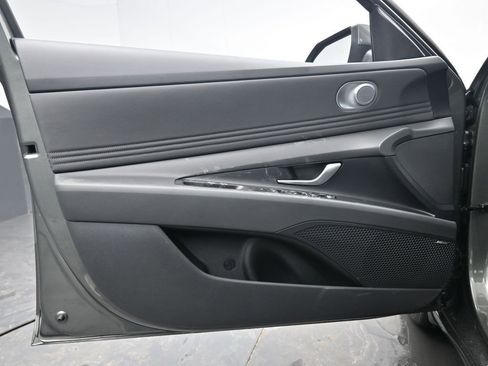 New 2026 Hyundai Elantra Limited FWD image 26