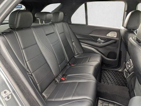 Used 2022 Mercedes-Benz GLE 350 4MATIC w/ Premium Package image 21