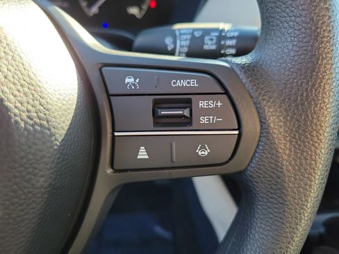 Used 2023 Honda HR-V LX image 19