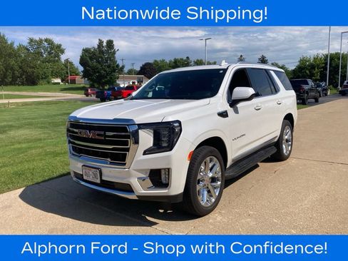 Used 2023 GMC Yukon SLT AWD/4WD image 2