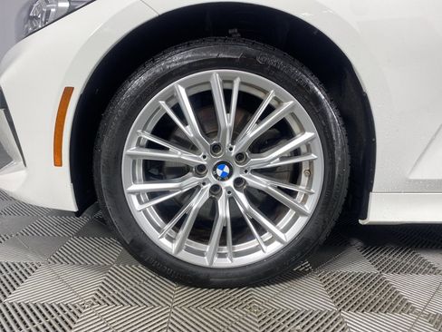 Certified 2023 BMW 330i xDrive Sedan w/ Convenience Package image 6