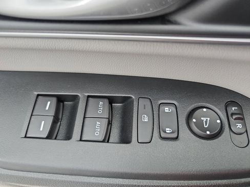 Used 2020 Honda CR-V EX-L image 28