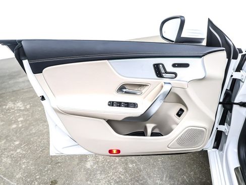 Certified 2023 Mercedes-Benz CLA 250 image 23