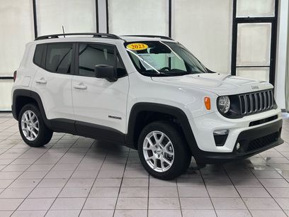 Used 2023 Jeep Renegade Latitude w/ Premium Group