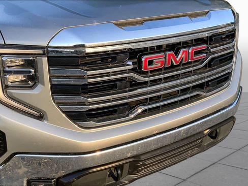 Used 2025 GMC Sierra 1500 SLT RWD image 29