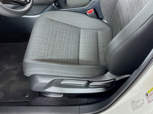 Used 2023 Honda HR-V LX image 16