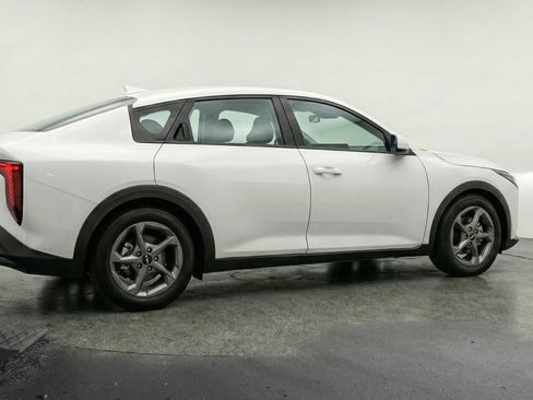 Used 2025 Kia K4 FWD image 9