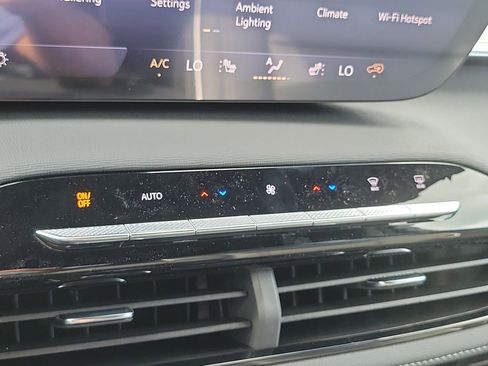 New 2026 Buick Enclave Sport Touring w/ Power Package FWD image 23