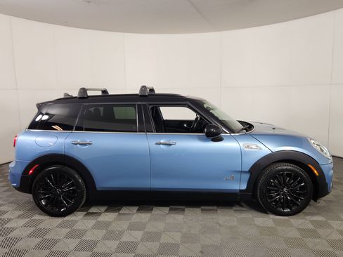 Used 2017 MINI Cooper Clubman S w/ Cold Weather Package AWD/4WD image 8
