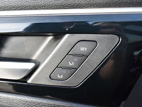 Used 2023 Mitsubishi Outlander SEL image 14