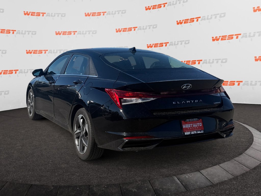 Used 2021 Hyundai Elantra Limited FWD image 3