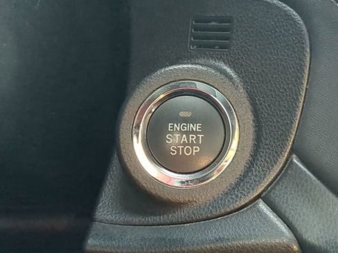 Used 2022 Subaru Outback Premium image 27