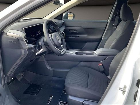 New 2026 Nissan Kicks S image 7