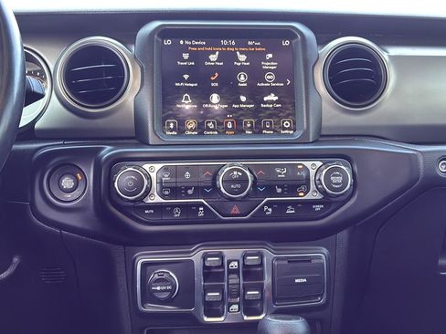 Used 2021 Jeep Gladiator Sport AWD/4WD image 40