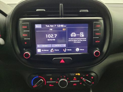 Used 2022 Kia Soul LX image 25