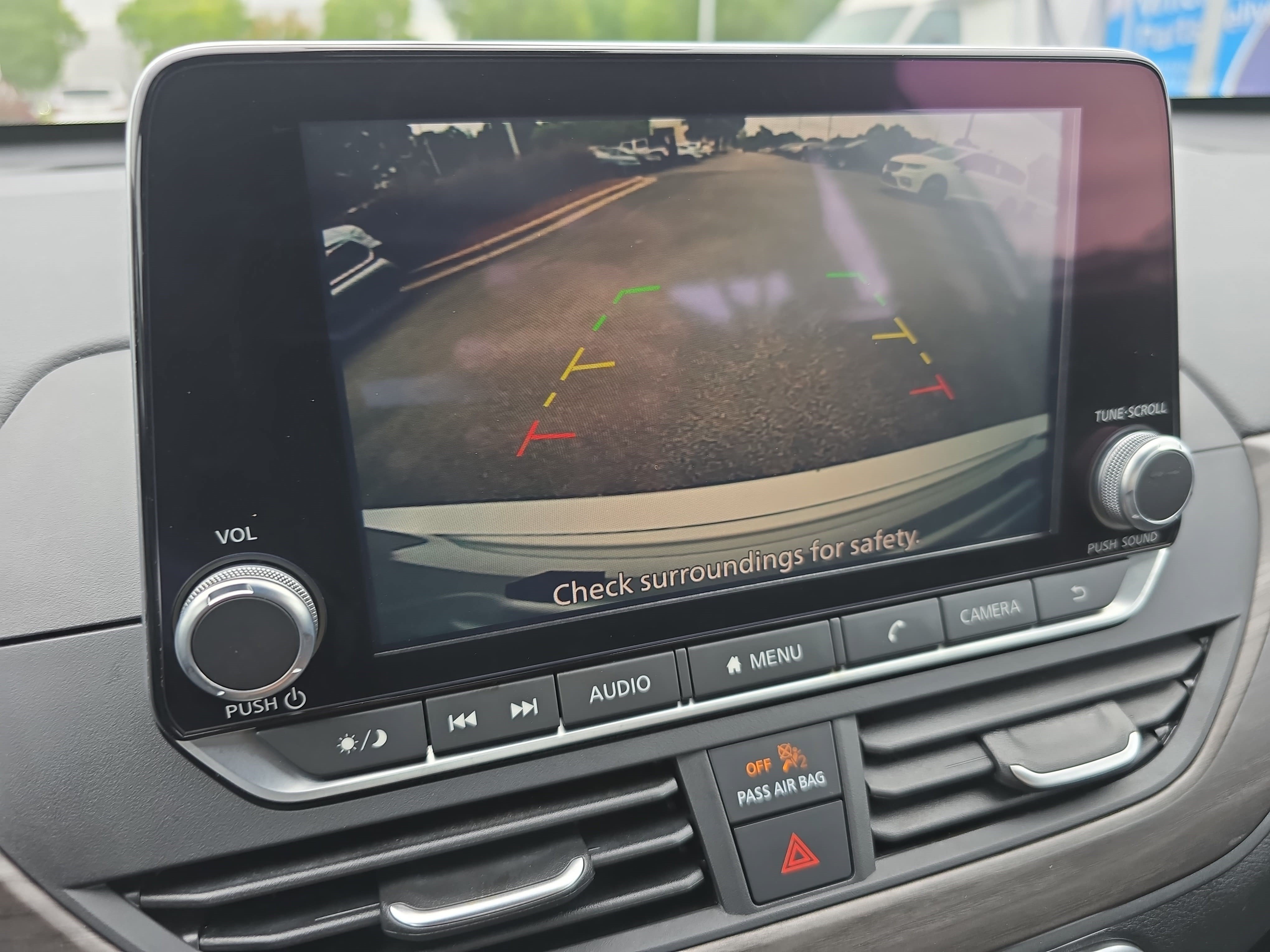 Used 2025 Nissan Altima 2.5 SV FWD image 21