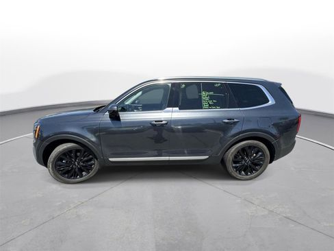 Used 2022 Kia Telluride SX w/ SX Prestige Package image 9