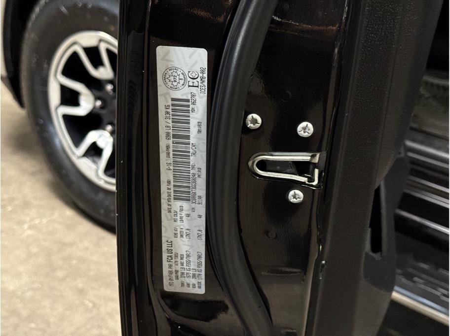 Used 2016 RAM 1500 ST w/ SXT Appearance Group RWD image 11