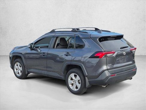 Used 2019 Toyota RAV4 XLE w/ Convenience Package FWD image 7