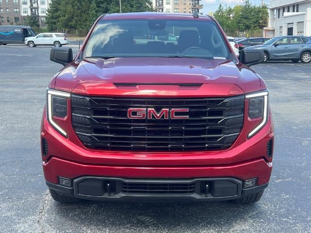 Used 2023 GMC Sierra 1500 Elevation AWD/4WD image 2