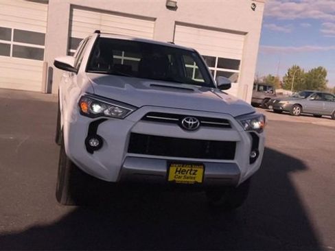 Used 2024 Toyota 4Runner TRD Off-Road image 4
