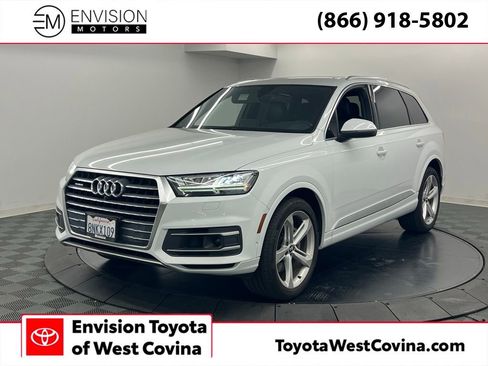 Used 2019 Audi Q7 3.0T Prestige w/ Prestige Package image 1