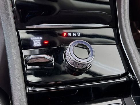 Used 2023 Jeep Grand Cherokee Limited w/ Black Appearance Package image 11