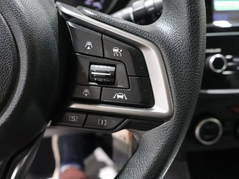 Used 2020 Subaru Crosstrek 2.0i AWD/4WD image 33