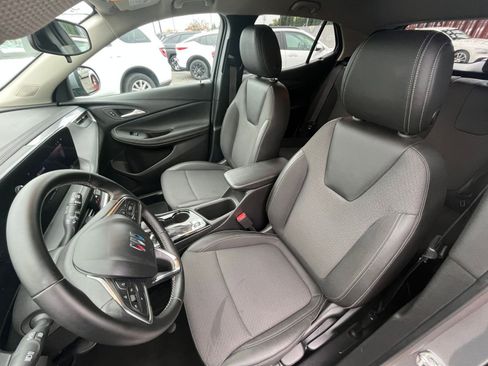 Used 2025 Buick Encore GX Preferred image 36