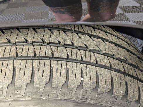 Used 2019 RAM 1500 Laramie image 9