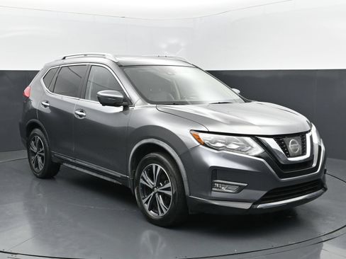 Used 2017 Nissan Rogue SL w/ SL Premium Package FWD image 7