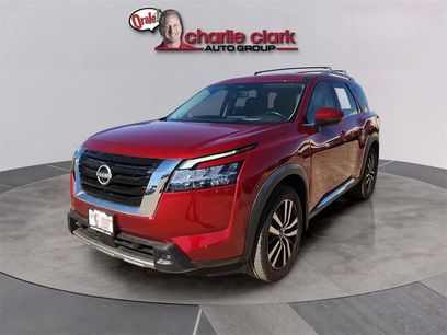 Used 2023 Nissan Pathfinder Platinum